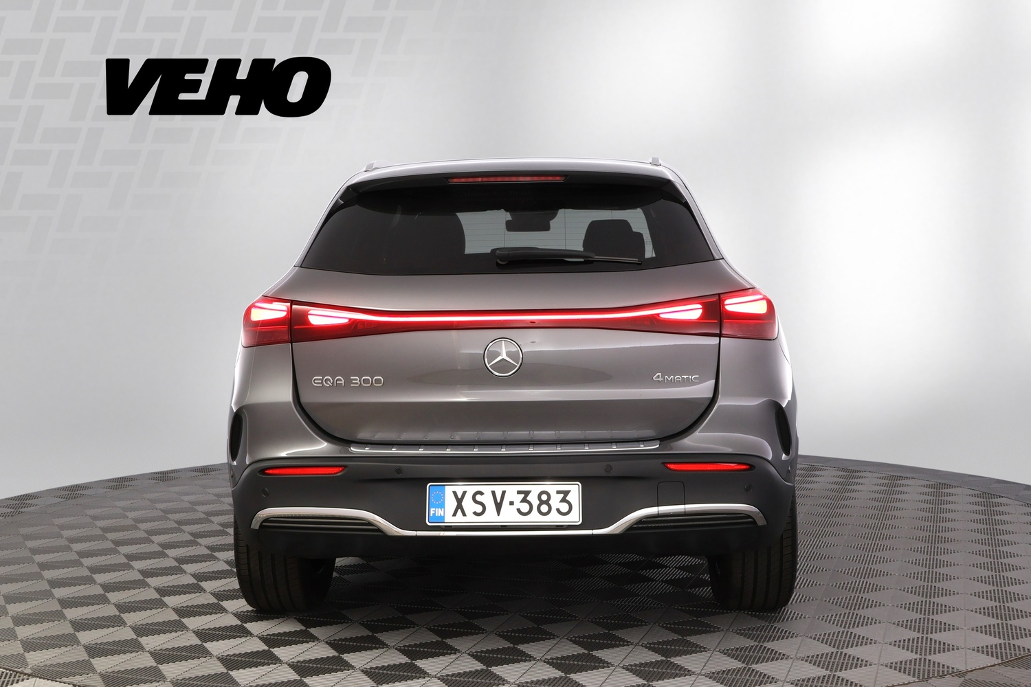 Mercedes-Benz EQA vaihtoauto