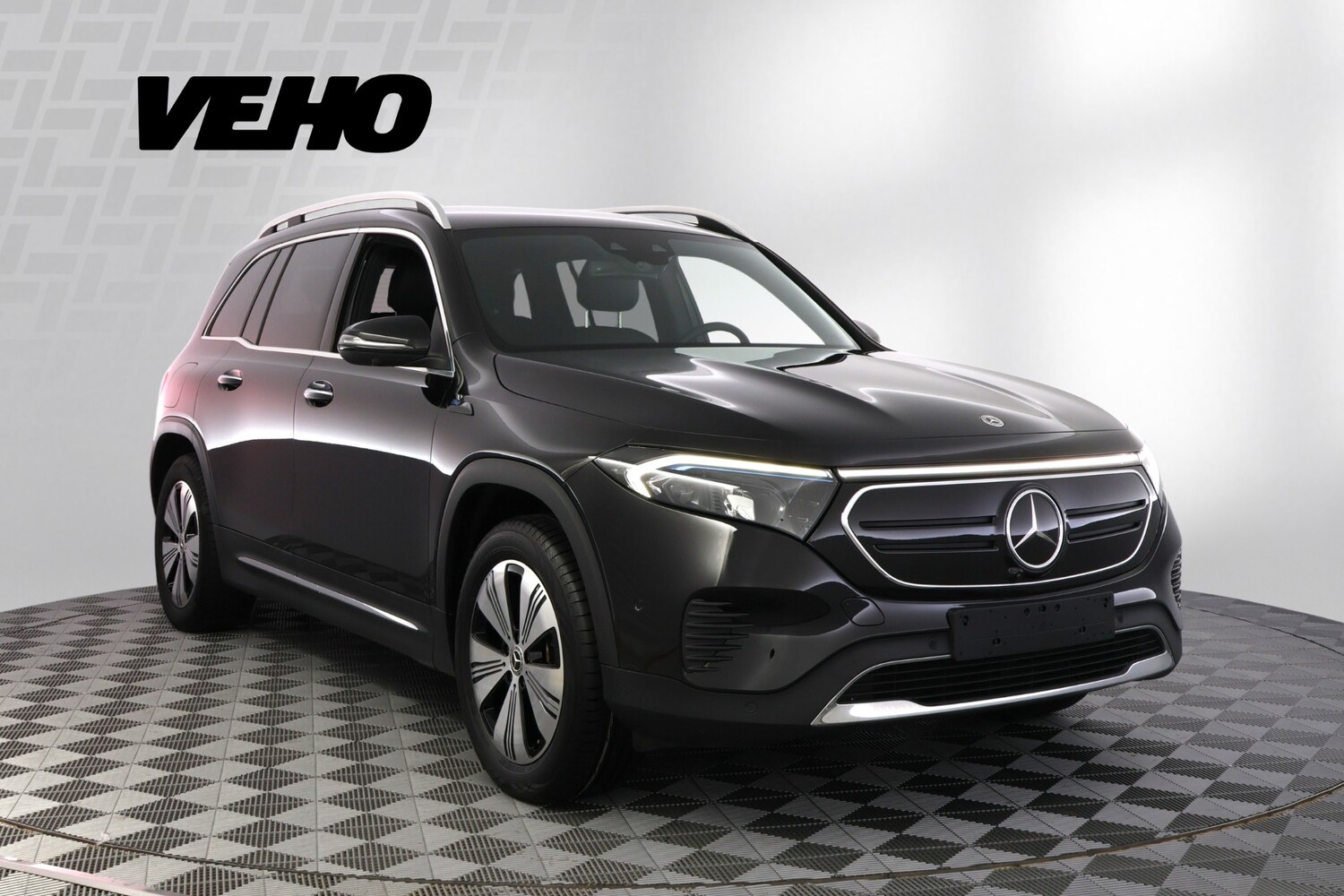 Mercedes-Benz EQB vaihtoauto