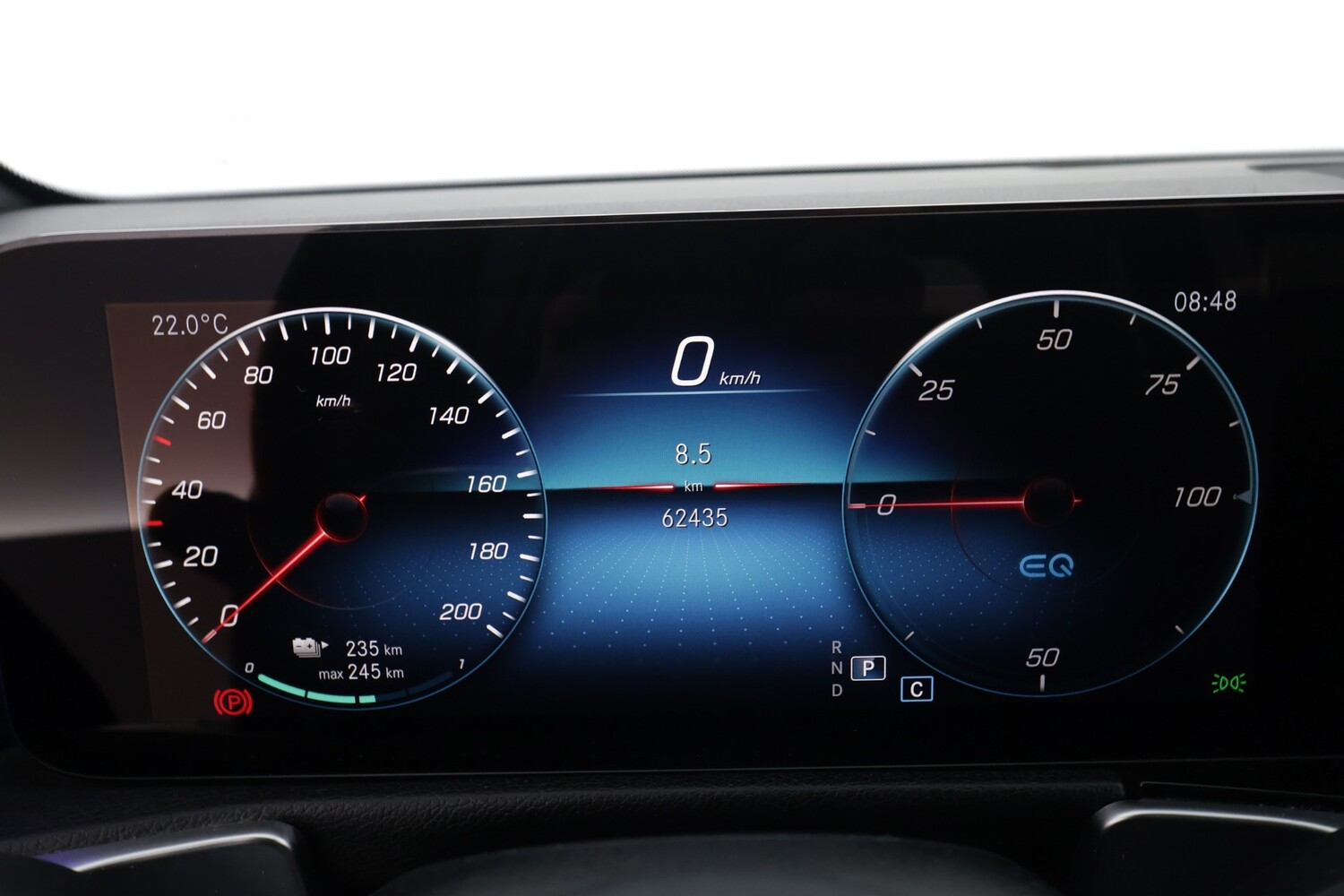 Mercedes-Benz EQB vaihtoauto