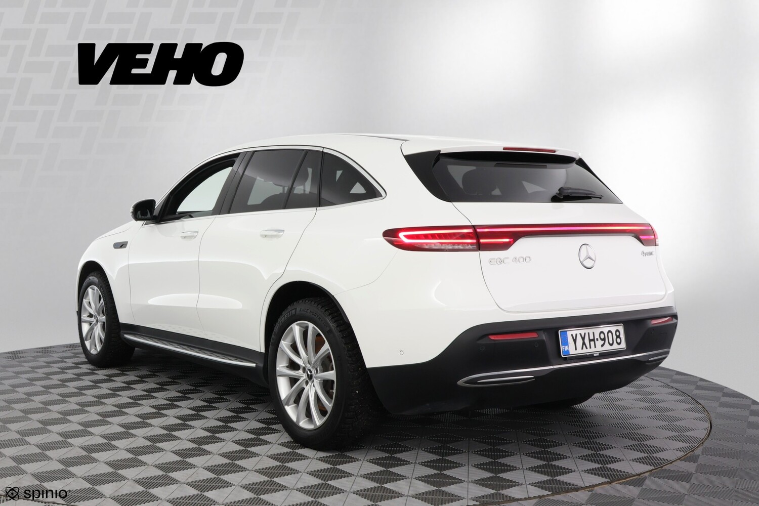 Mercedes-Benz EQC vaihtoauto