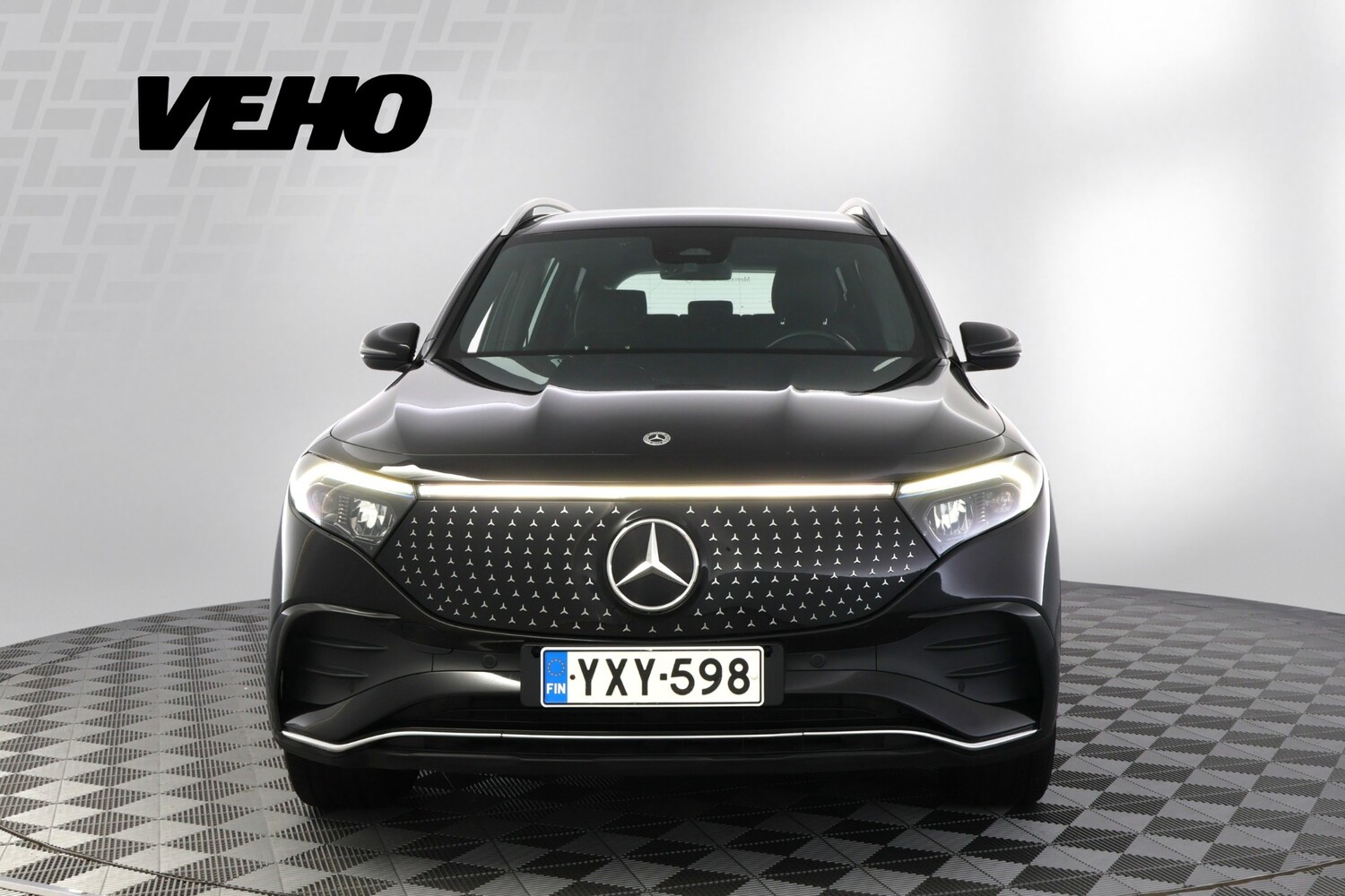 Mercedes-Benz EQB vaihtoauto