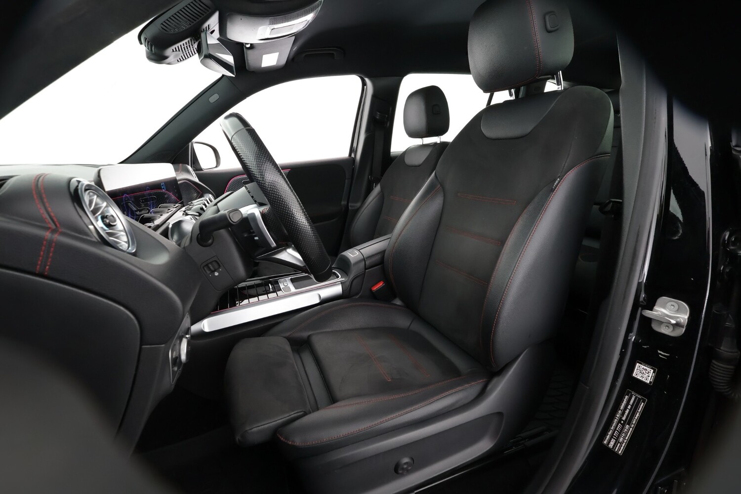 Mercedes-Benz EQB vaihtoauto