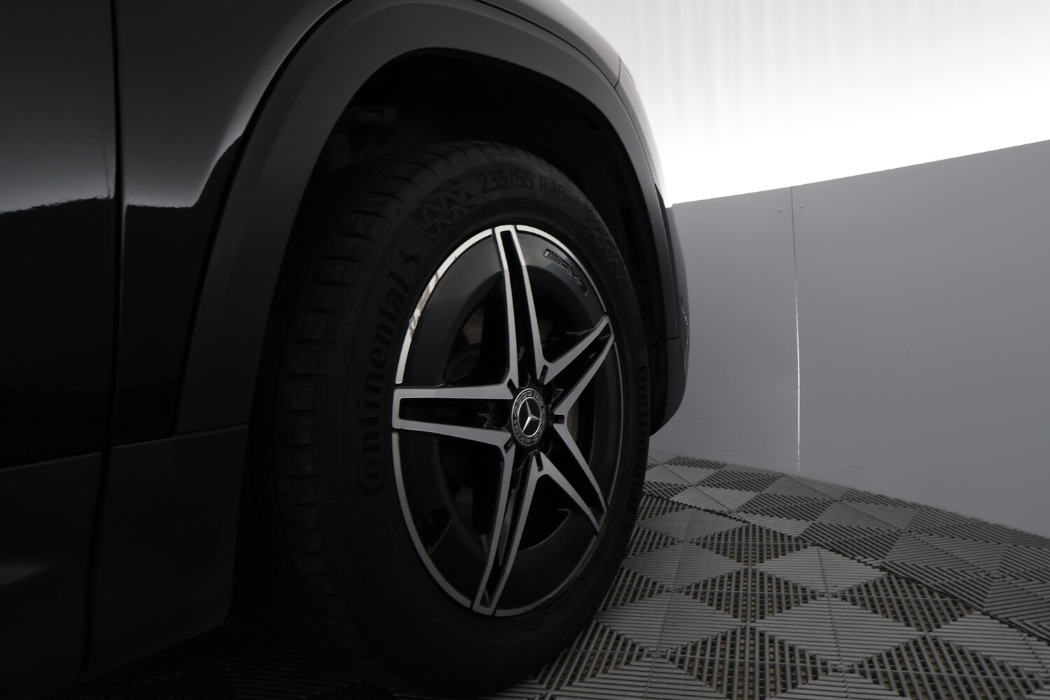Mercedes-Benz EQB vaihtoauto