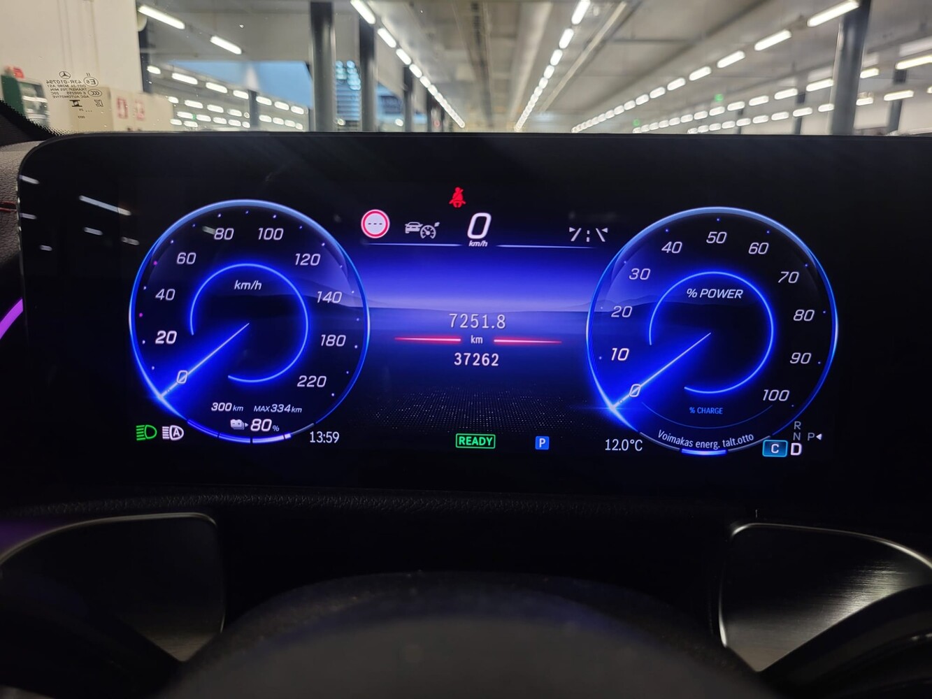 Mercedes-Benz EQB vaihtoauto