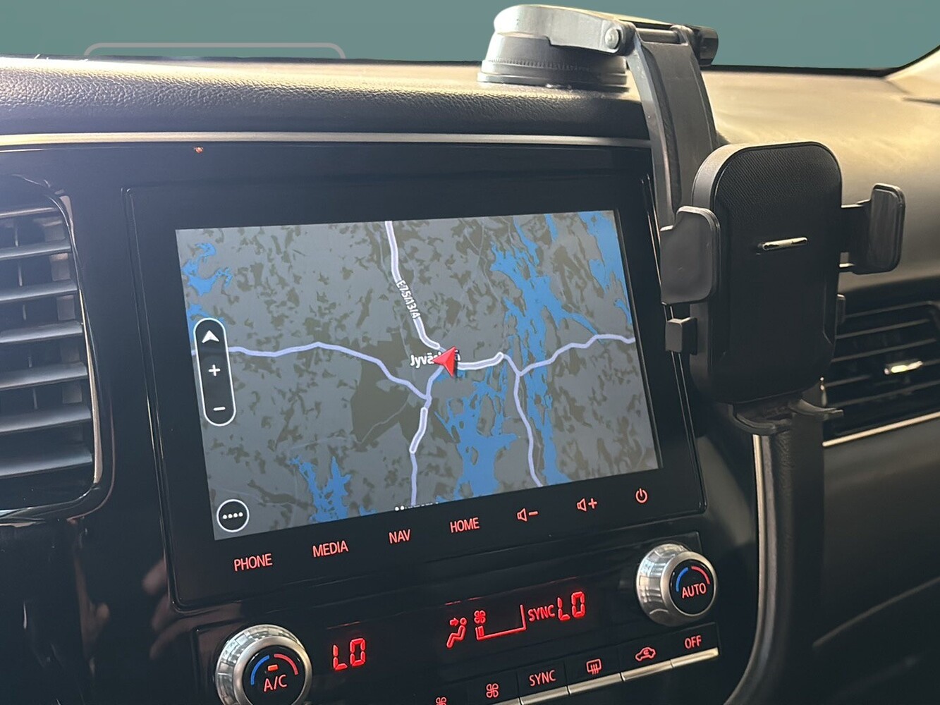 Mitsubishi Outlander PHEV vaihtoauto