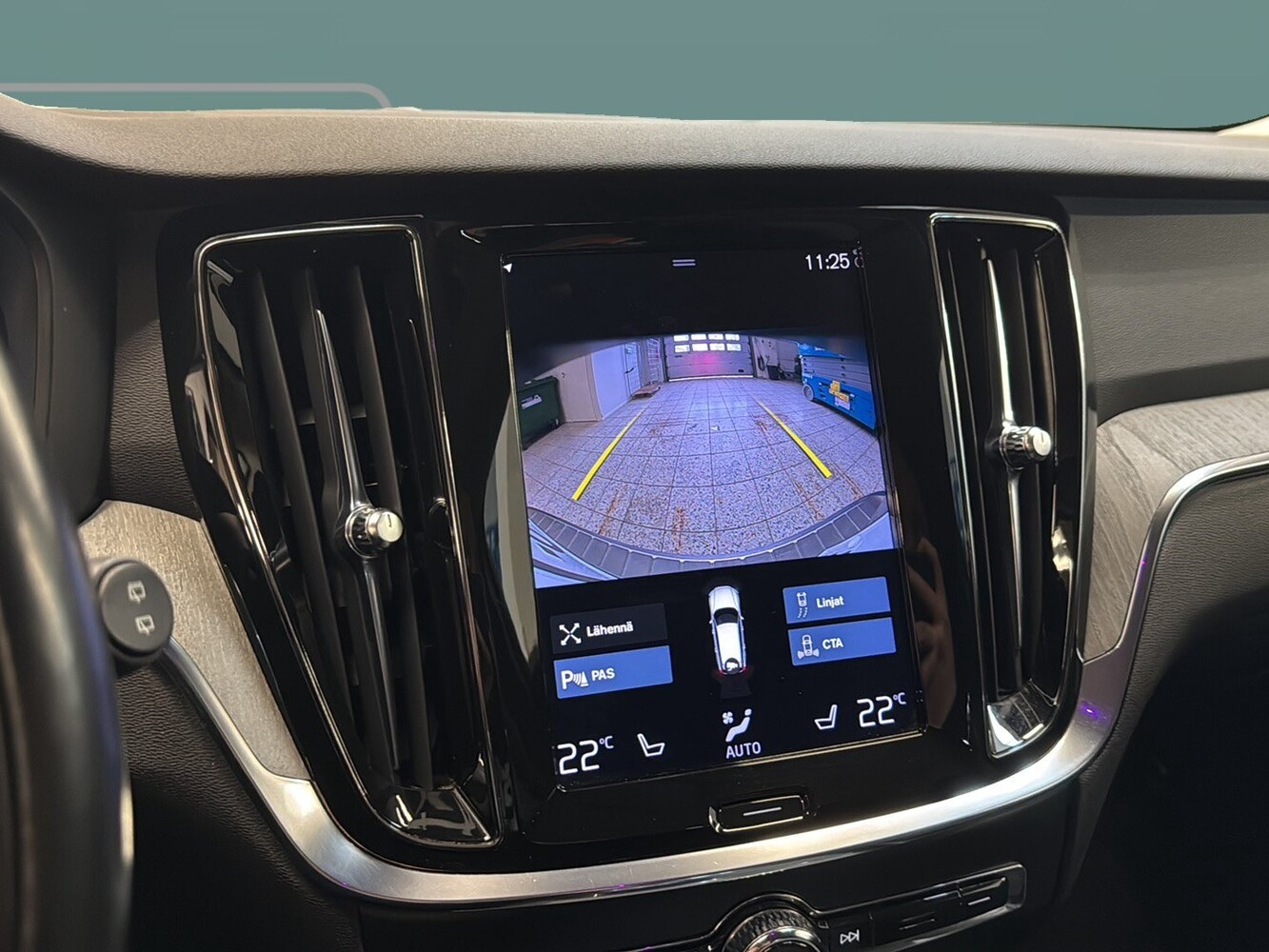 Volvo V60 vaihtoauto