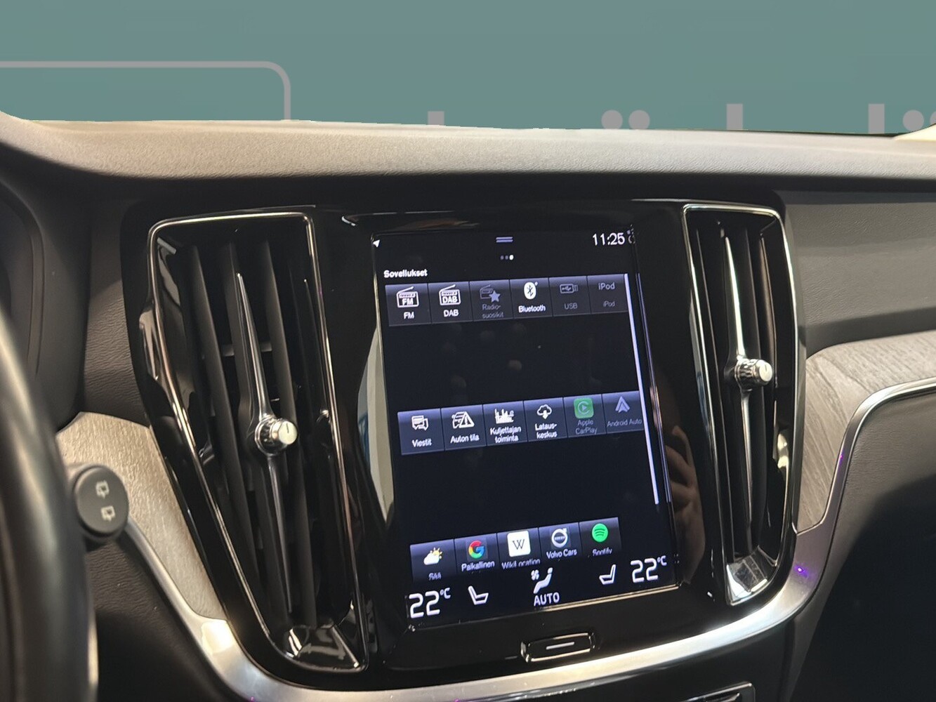 Volvo V60 vaihtoauto
