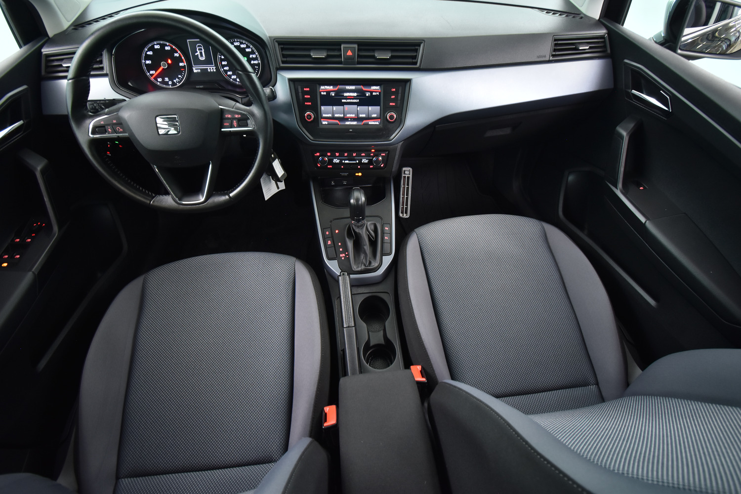 SEAT Arona vaihtoauto