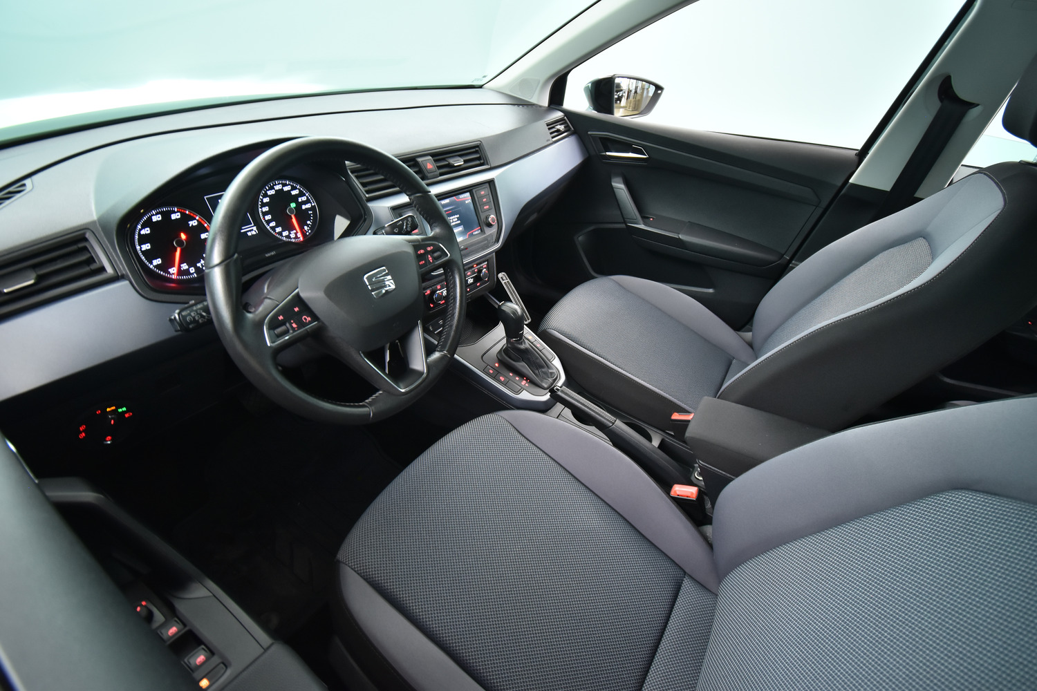 SEAT Arona vaihtoauto