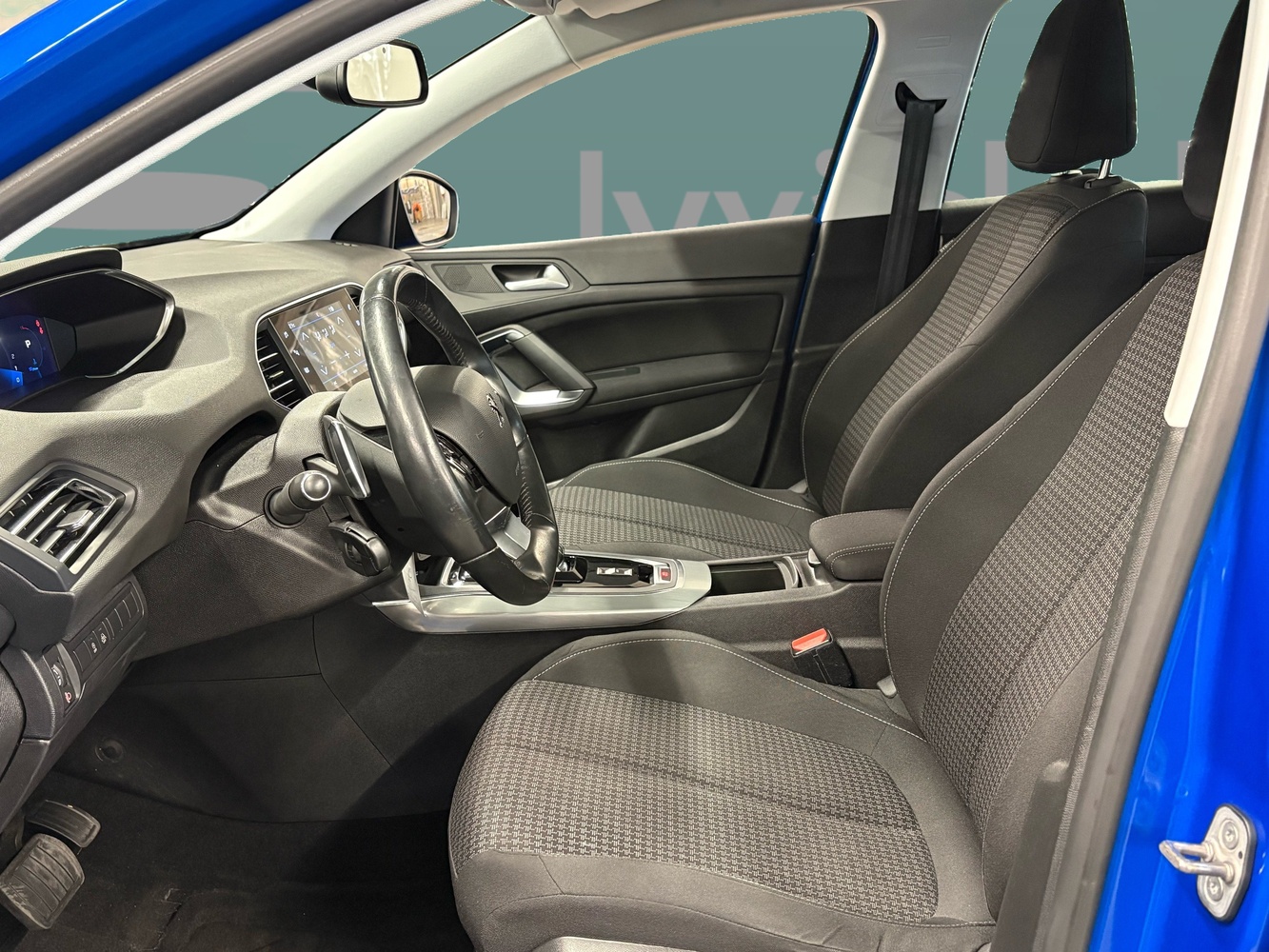 Peugeot 308 vaihtoauto