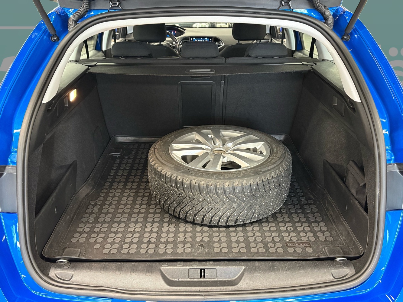 Peugeot 308 vaihtoauto