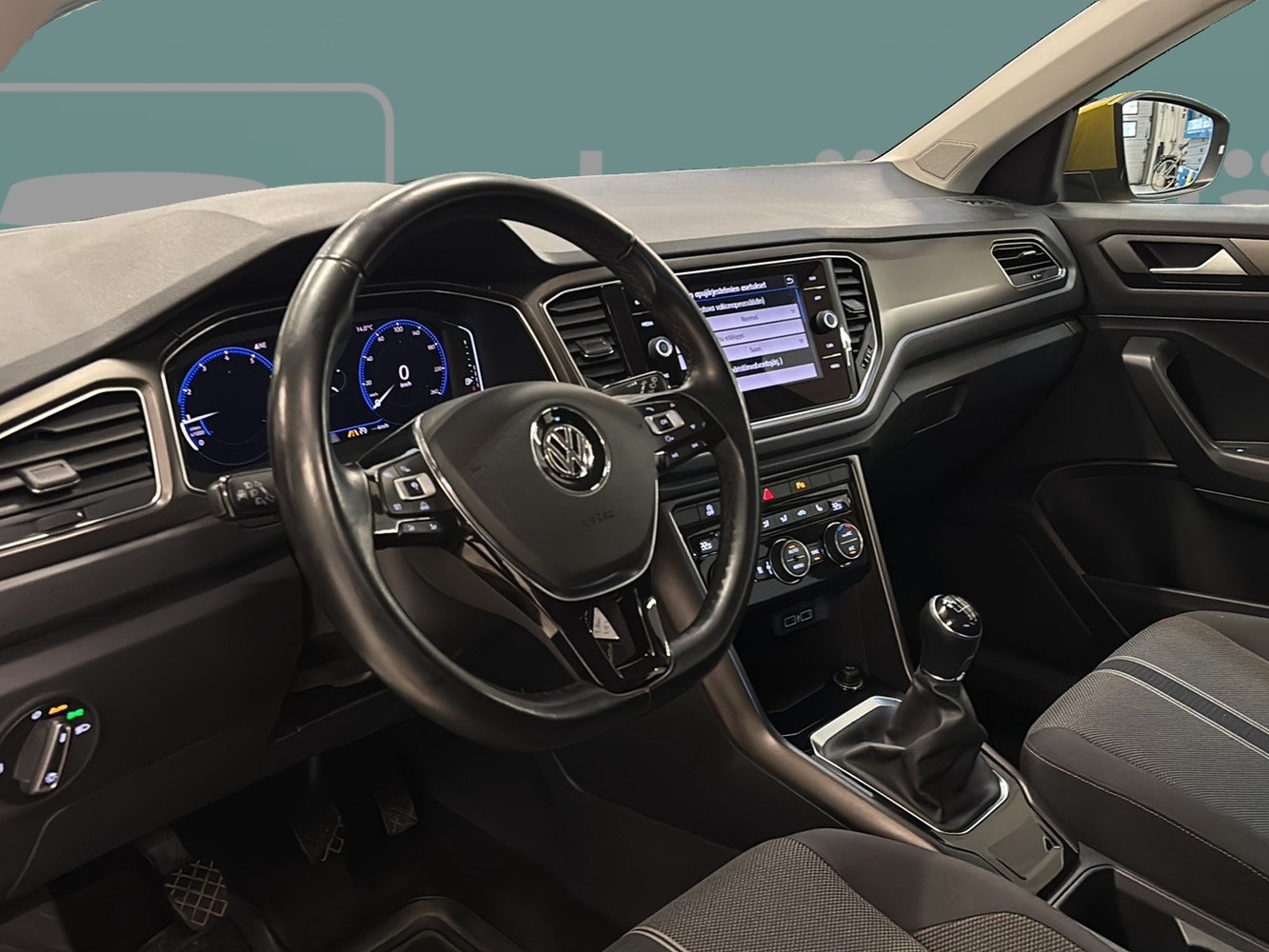 Volkswagen T-Roc vaihtoauto