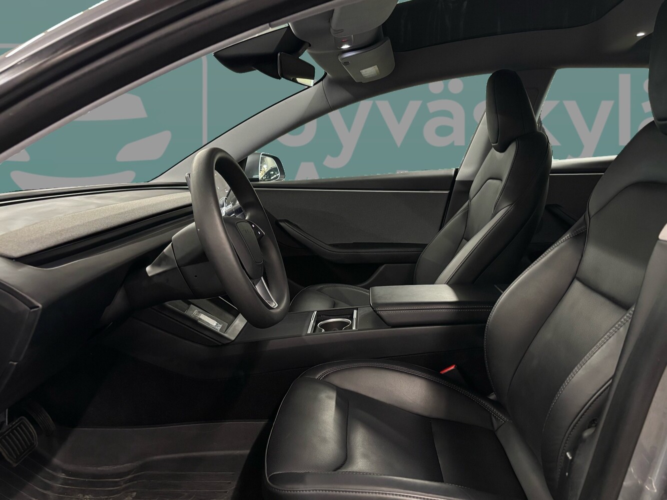 Tesla Model 3 vaihtoauto