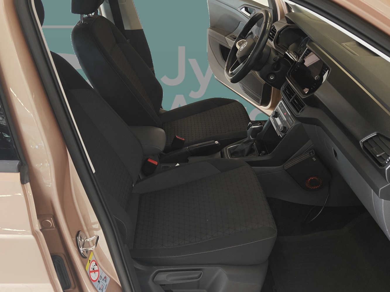 Volkswagen T-Cross vaihtoauto