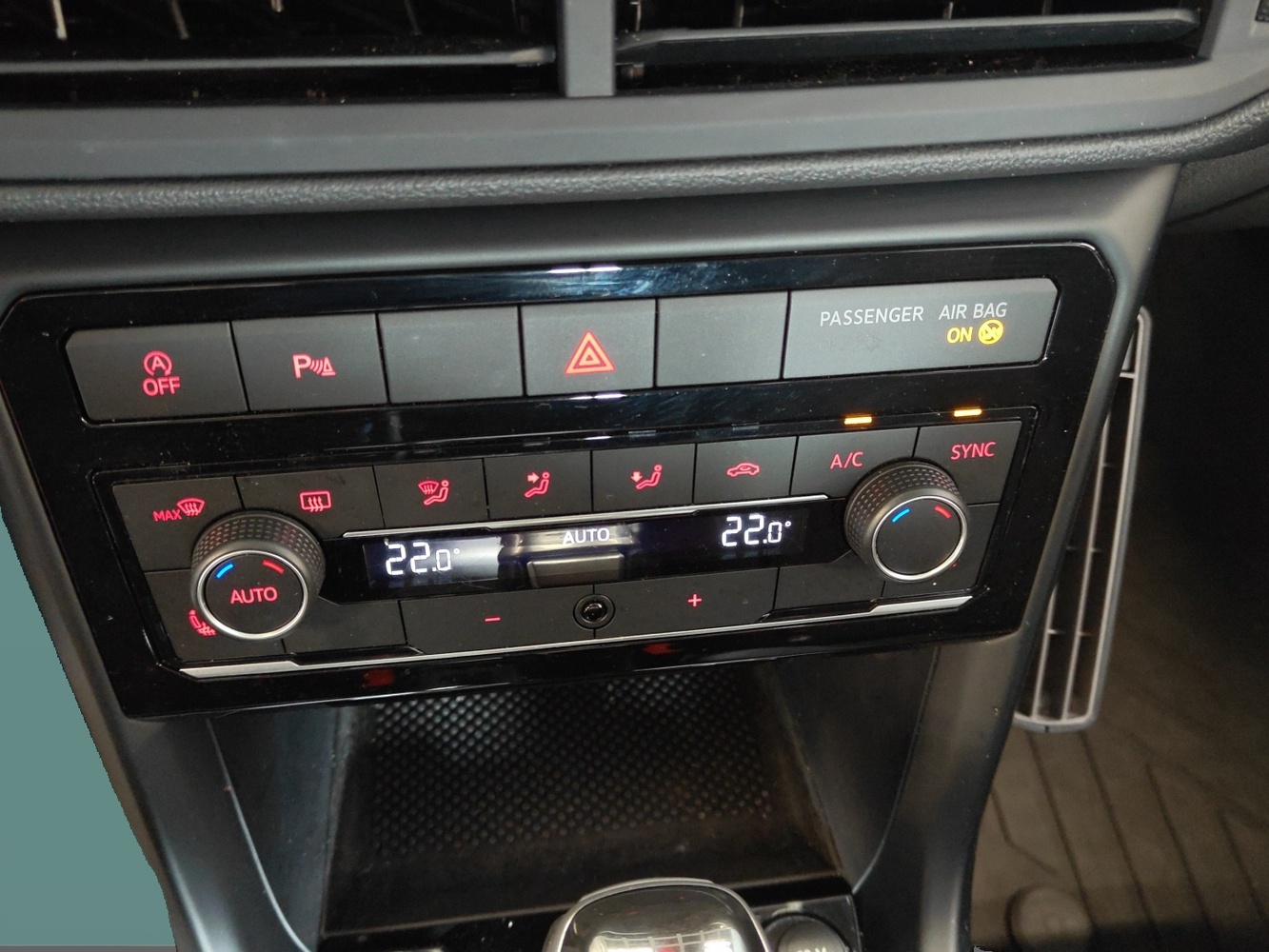 Volkswagen T-Cross vaihtoauto