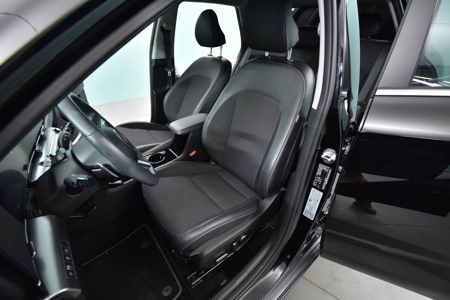 Hyundai KONA Hybrid vaihtoauto