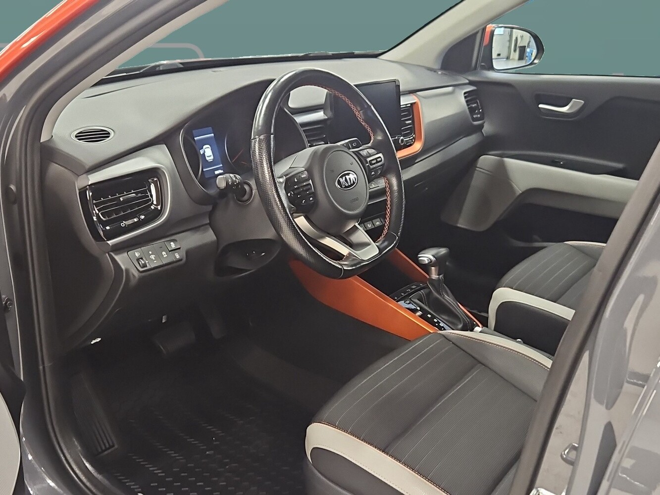 Kia Stonic vaihtoauto