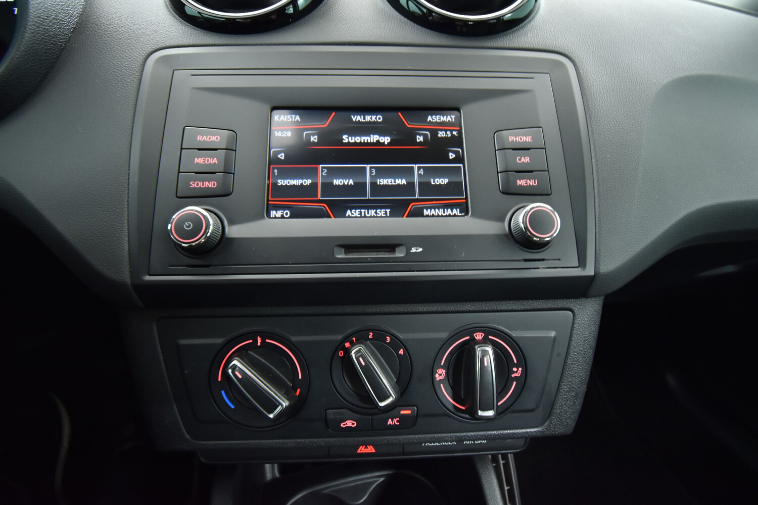 SEAT Ibiza ST vaihtoauto