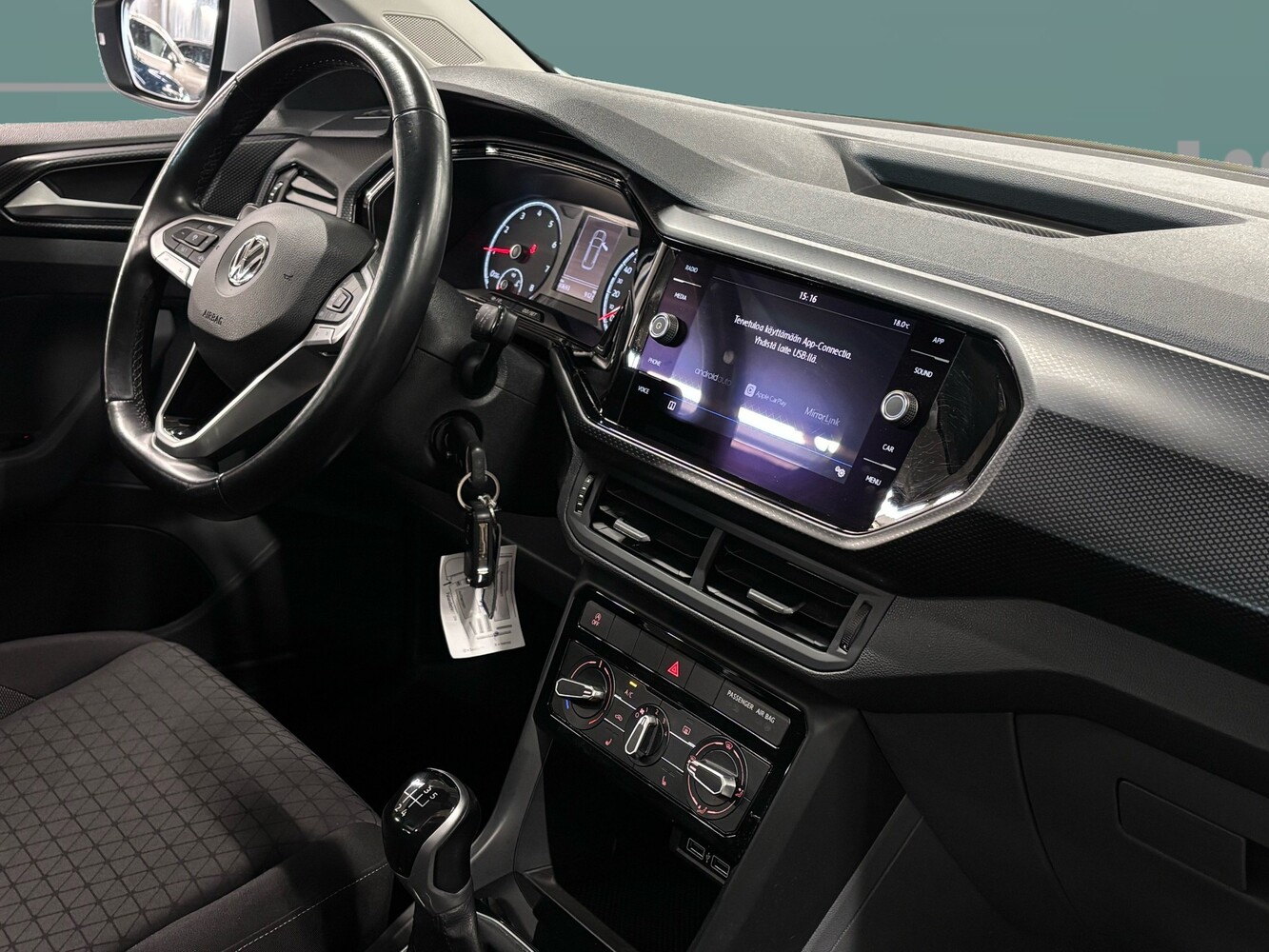 Volkswagen T-Cross vaihtoauto