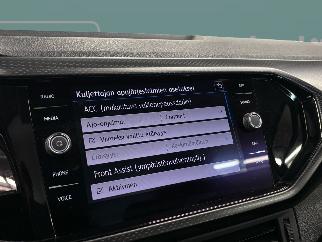 Volkswagen T-Cross vaihtoauto