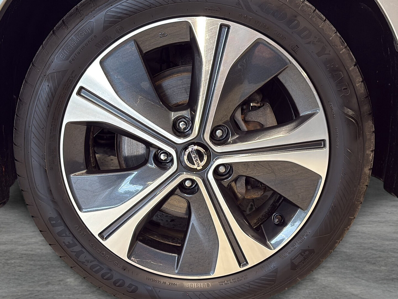 Nissan Leaf vaihtoauto