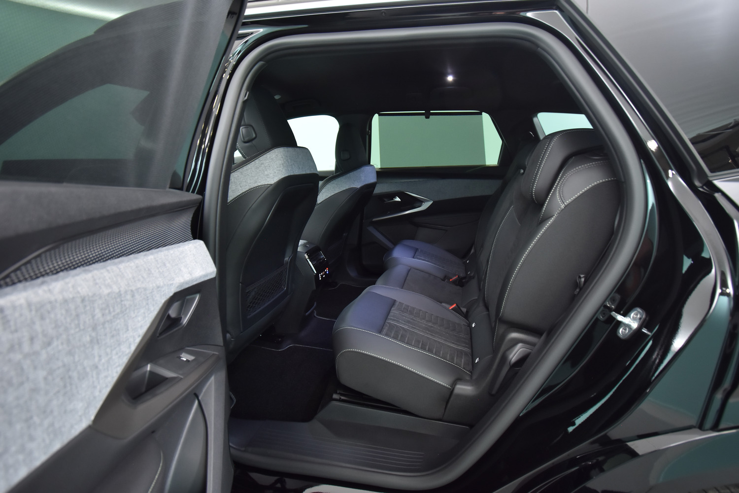 Peugeot E-5008 vaihtoauto