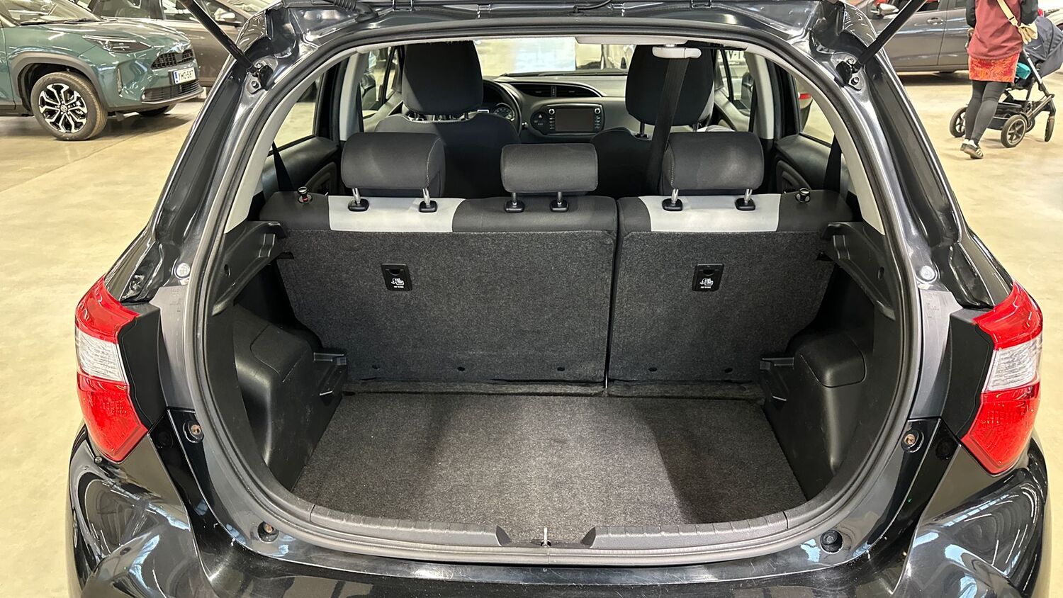 Toyota Yaris vaihtoauto