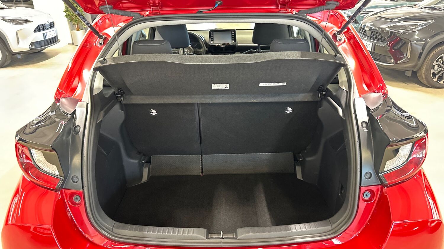 Toyota Yaris vaihtoauto