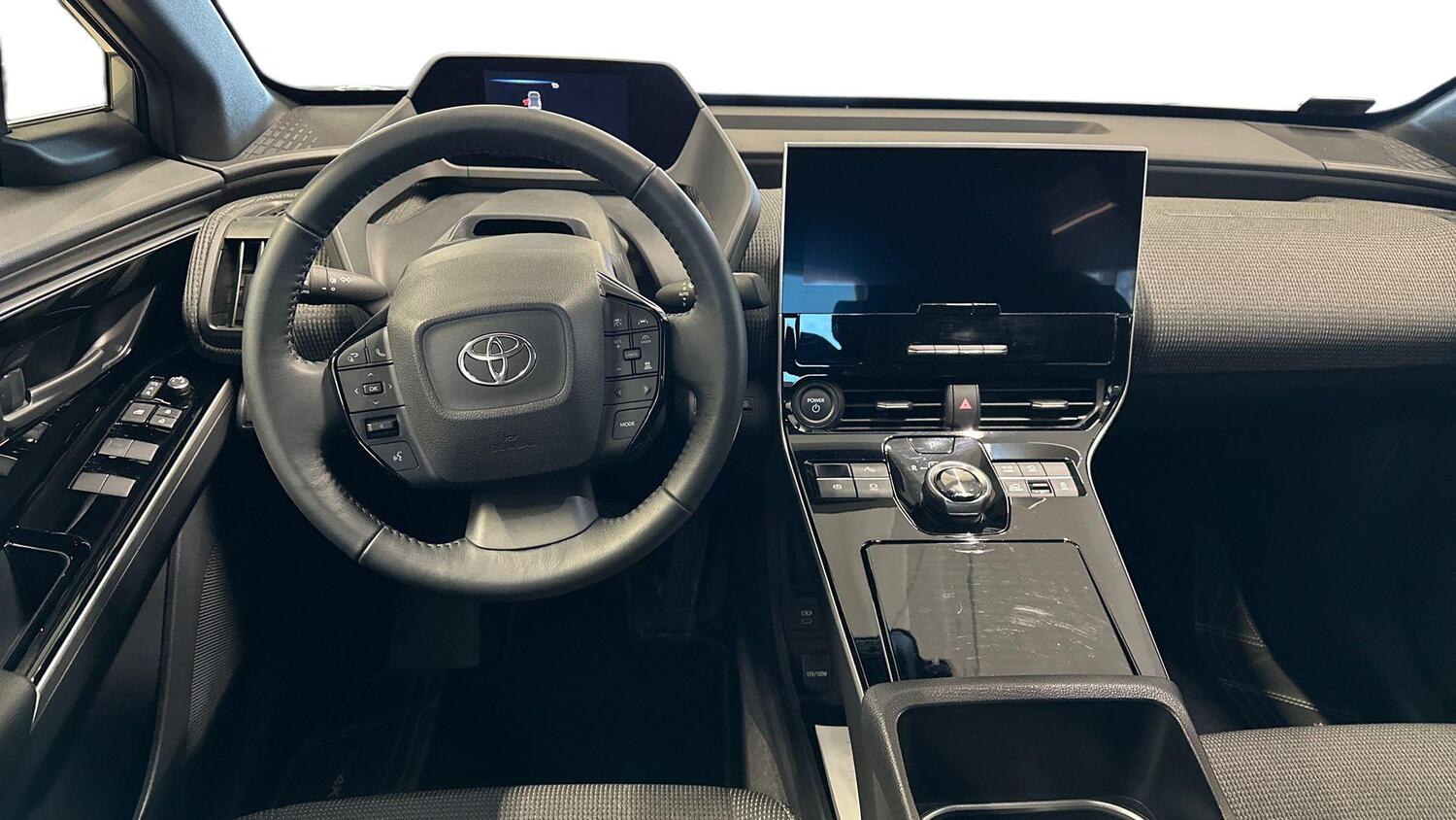 Toyota bZ4X vaihtoauto