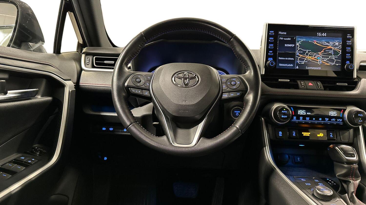 Toyota RAV4 vaihtoauto