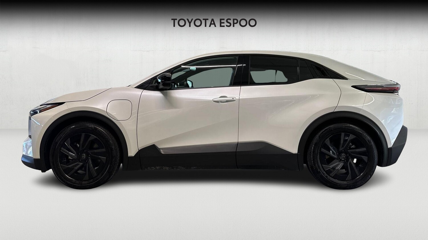 Toyota C-HR+ vaihtoauto