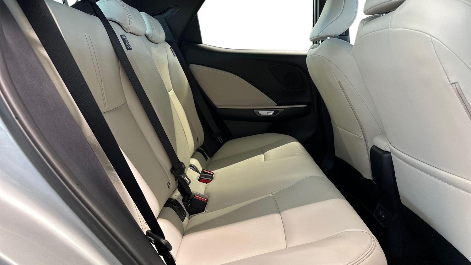Lexus LBX vaihtoauto