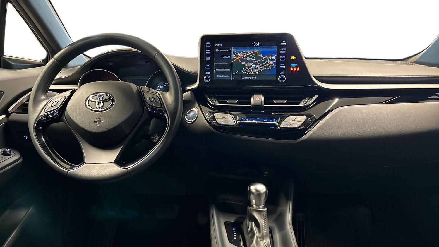 Toyota C-HR vaihtoauto