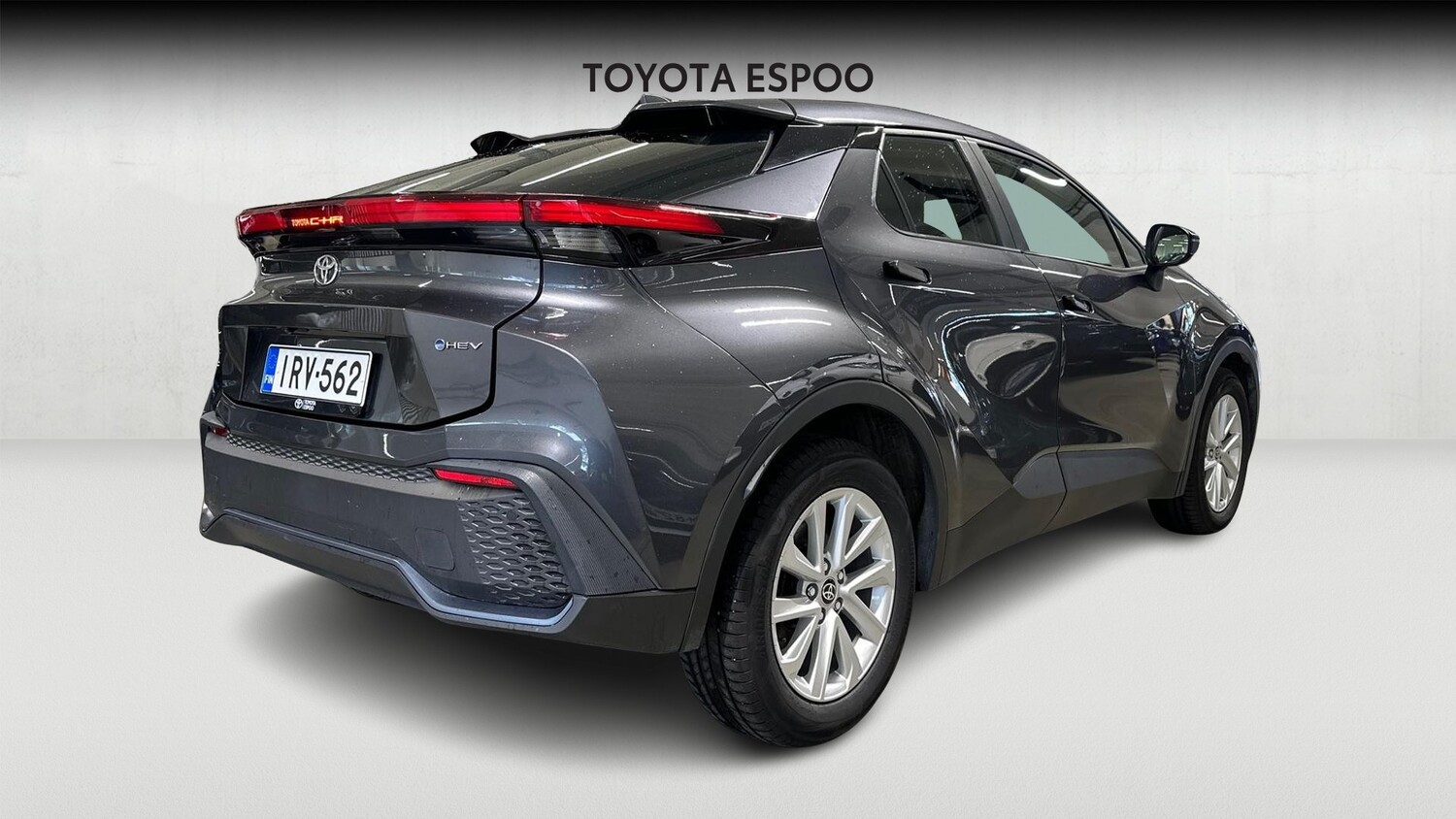 Toyota C-HR vaihtoauto