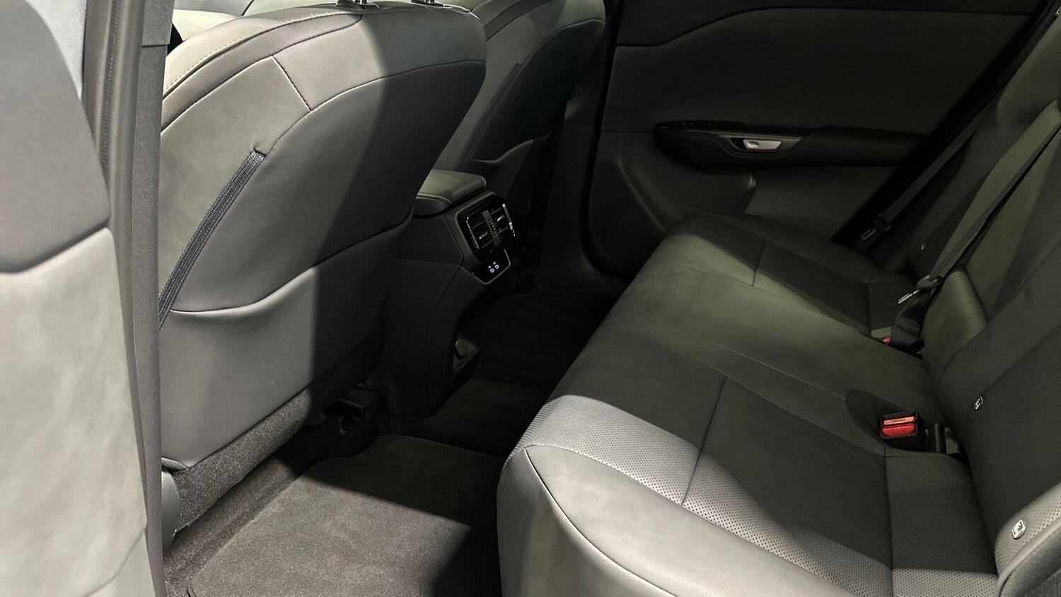 Lexus RZ vaihtoauto