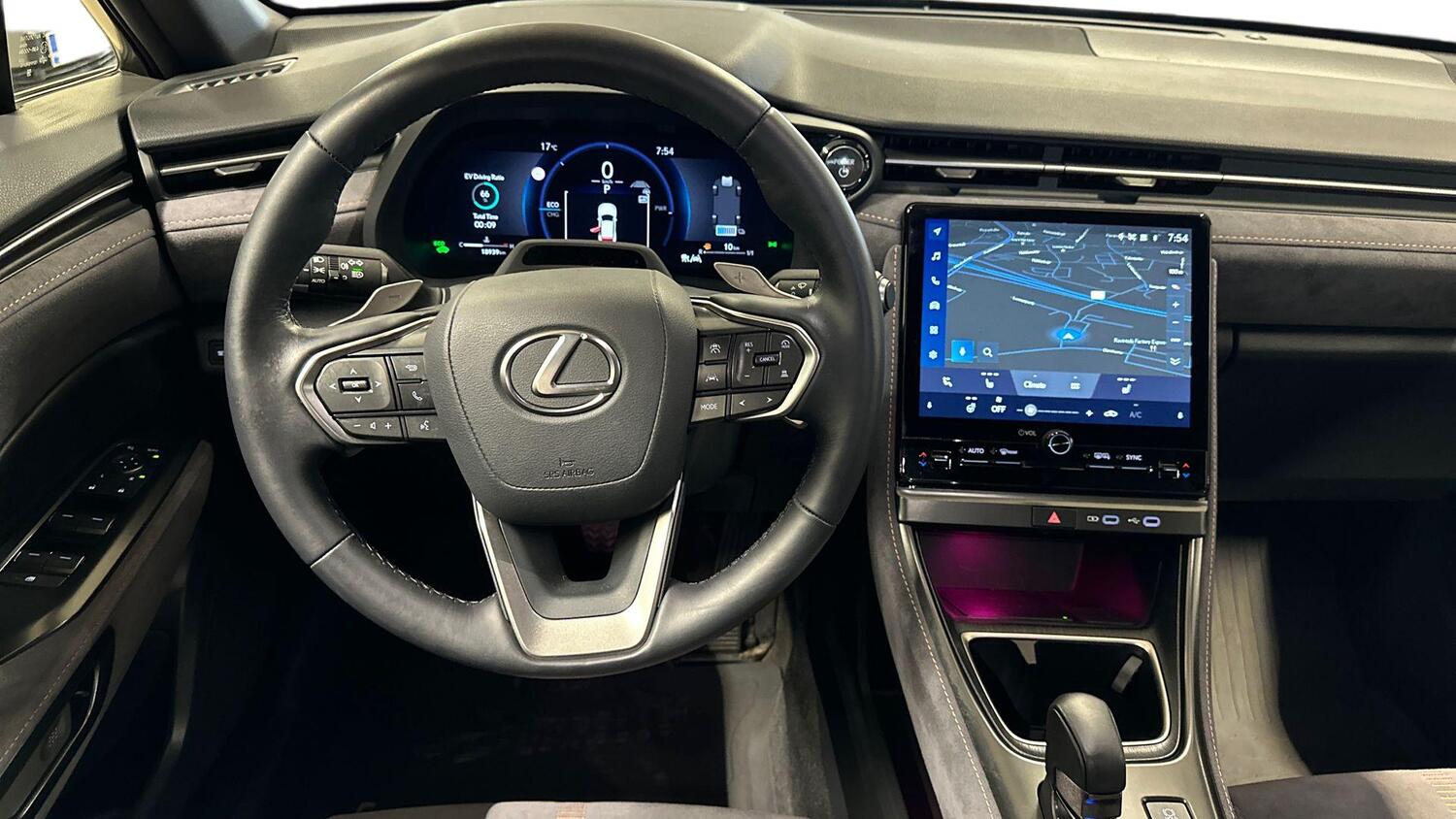 Lexus LBX vaihtoauto