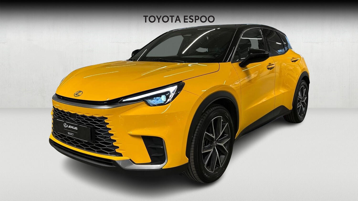 Lexus LBX vaihtoauto