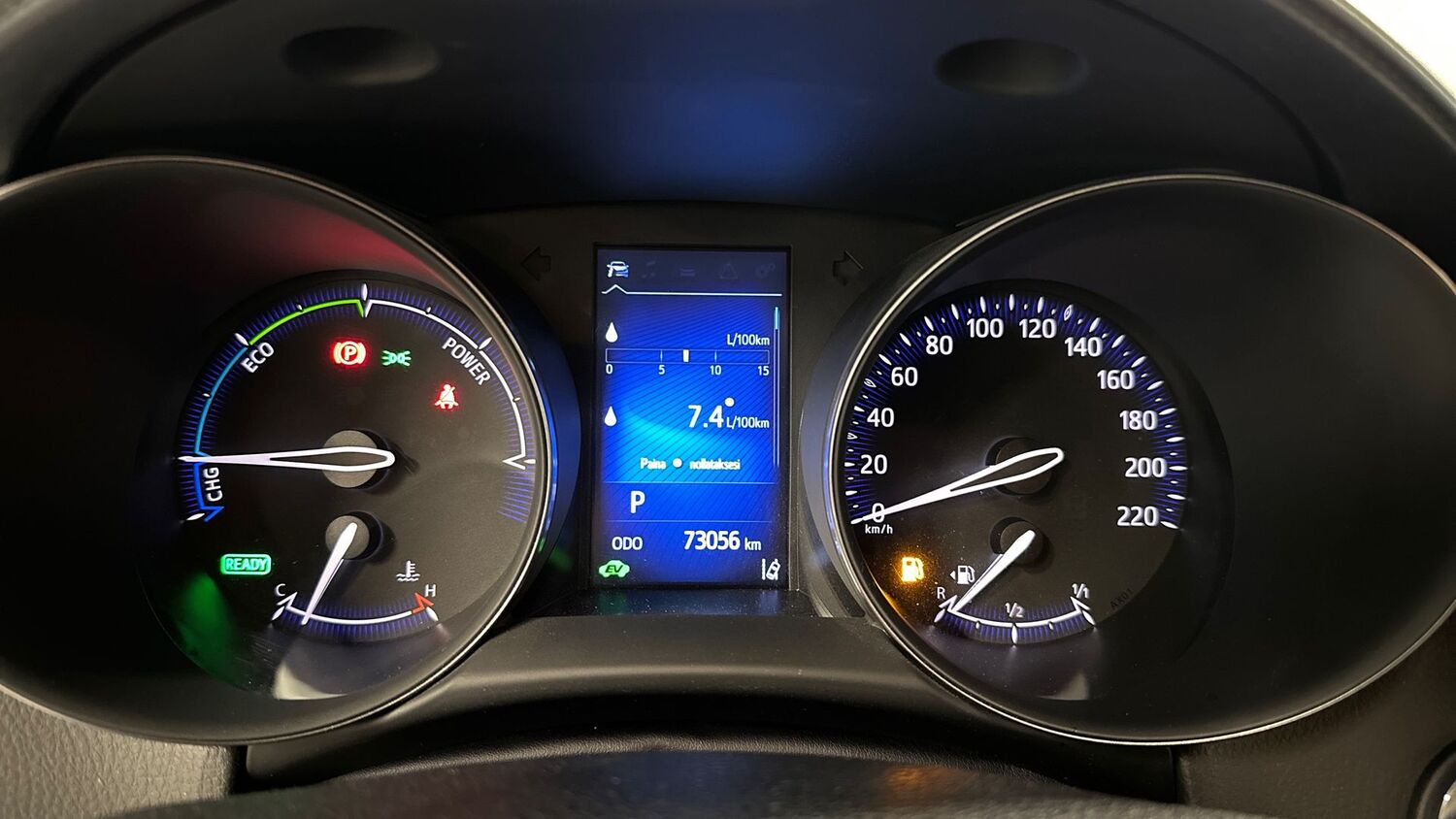 Toyota C-HR vaihtoauto