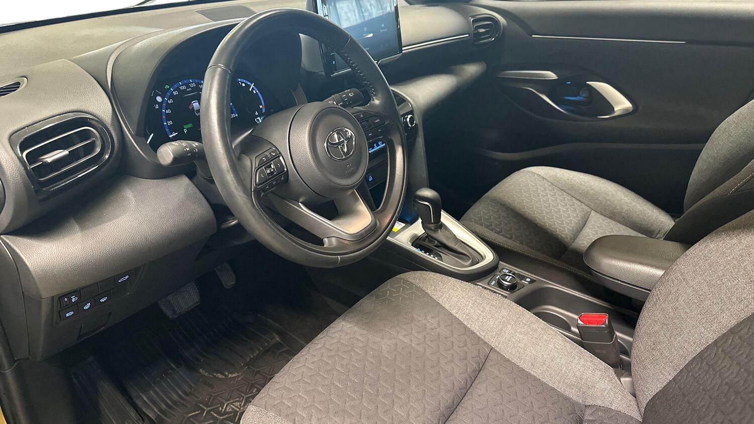 Toyota Yaris Cross vaihtoauto