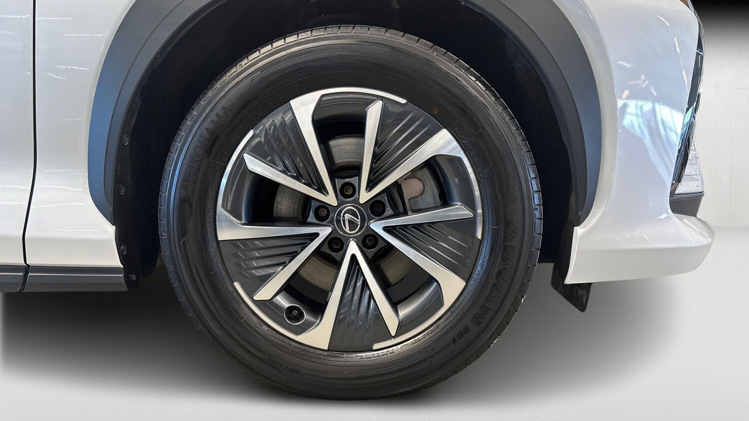 Lexus RZ vaihtoauto