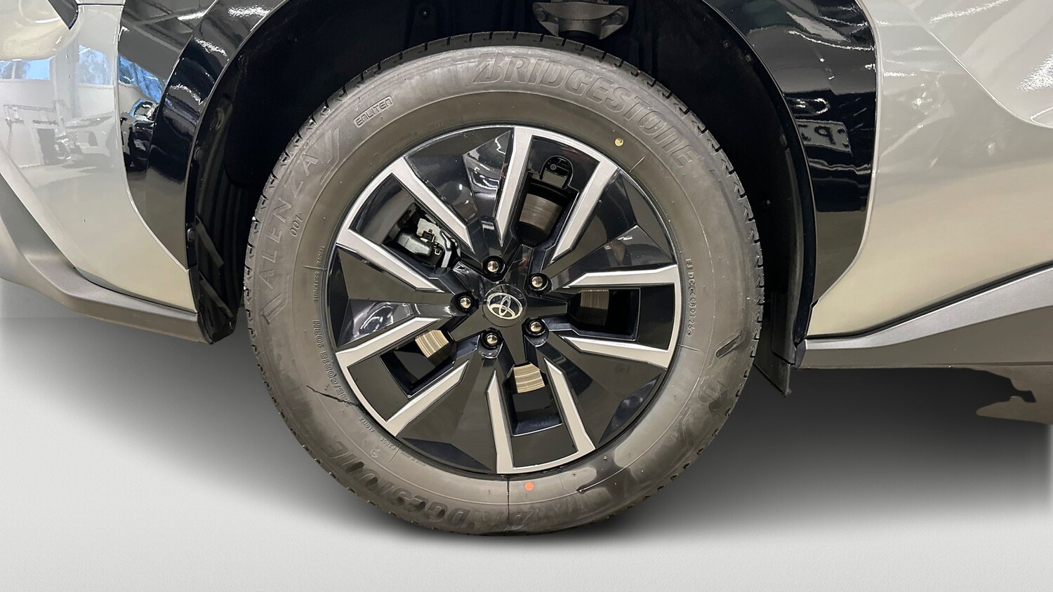 Toyota bZ4X vaihtoauto