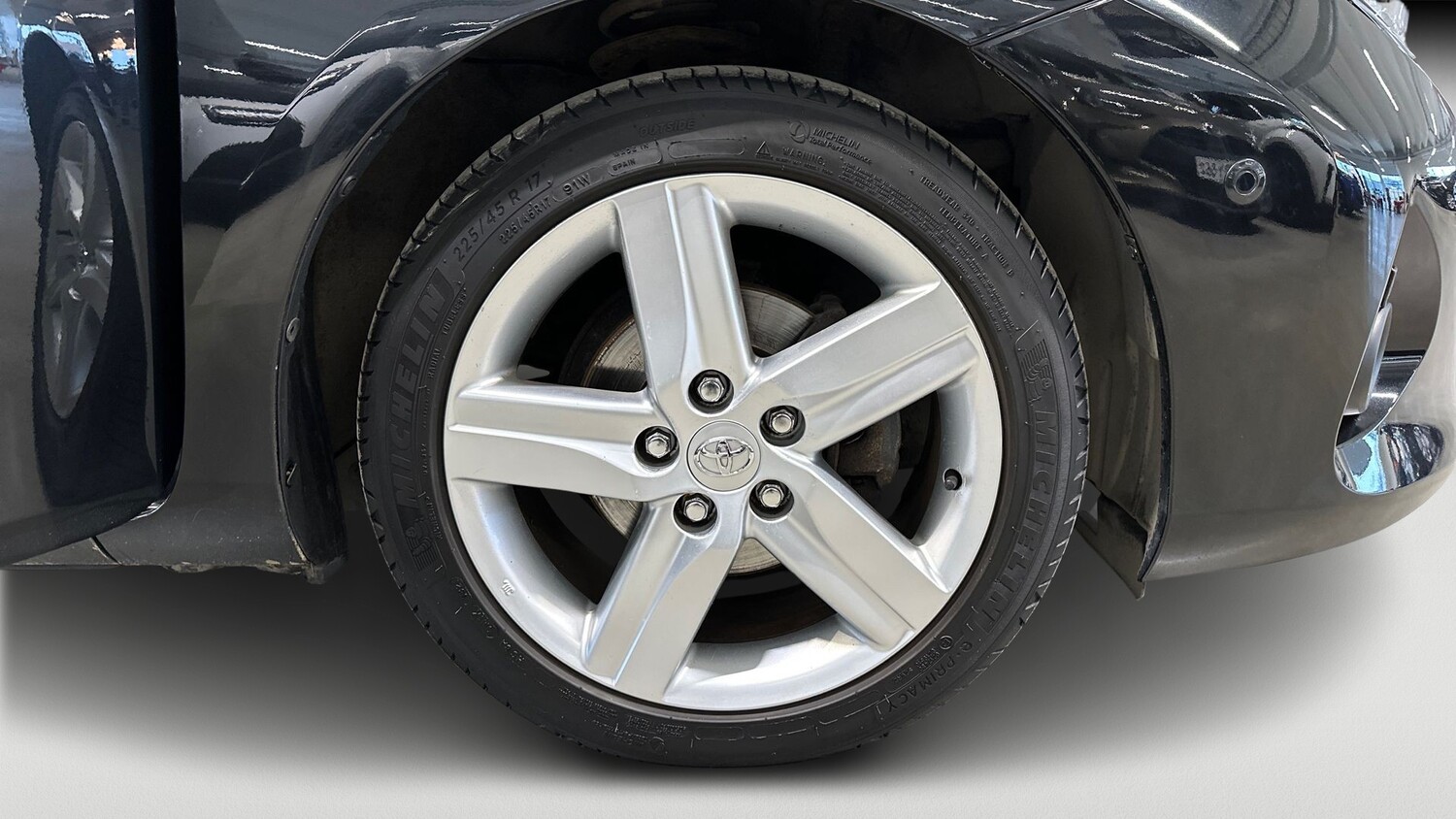 Toyota Auris vaihtoauto
