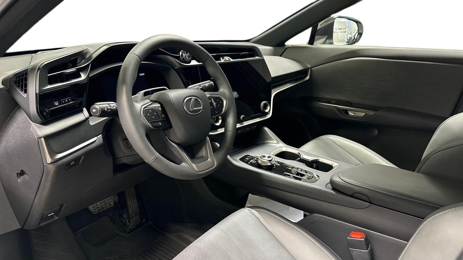 Lexus RZ vaihtoauto