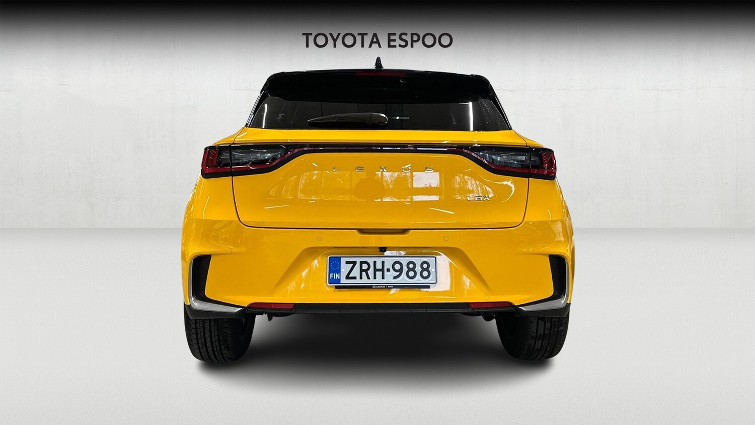 Lexus LBX vaihtoauto