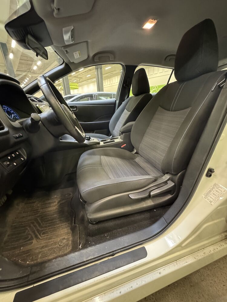 Nissan Leaf vaihtoauto