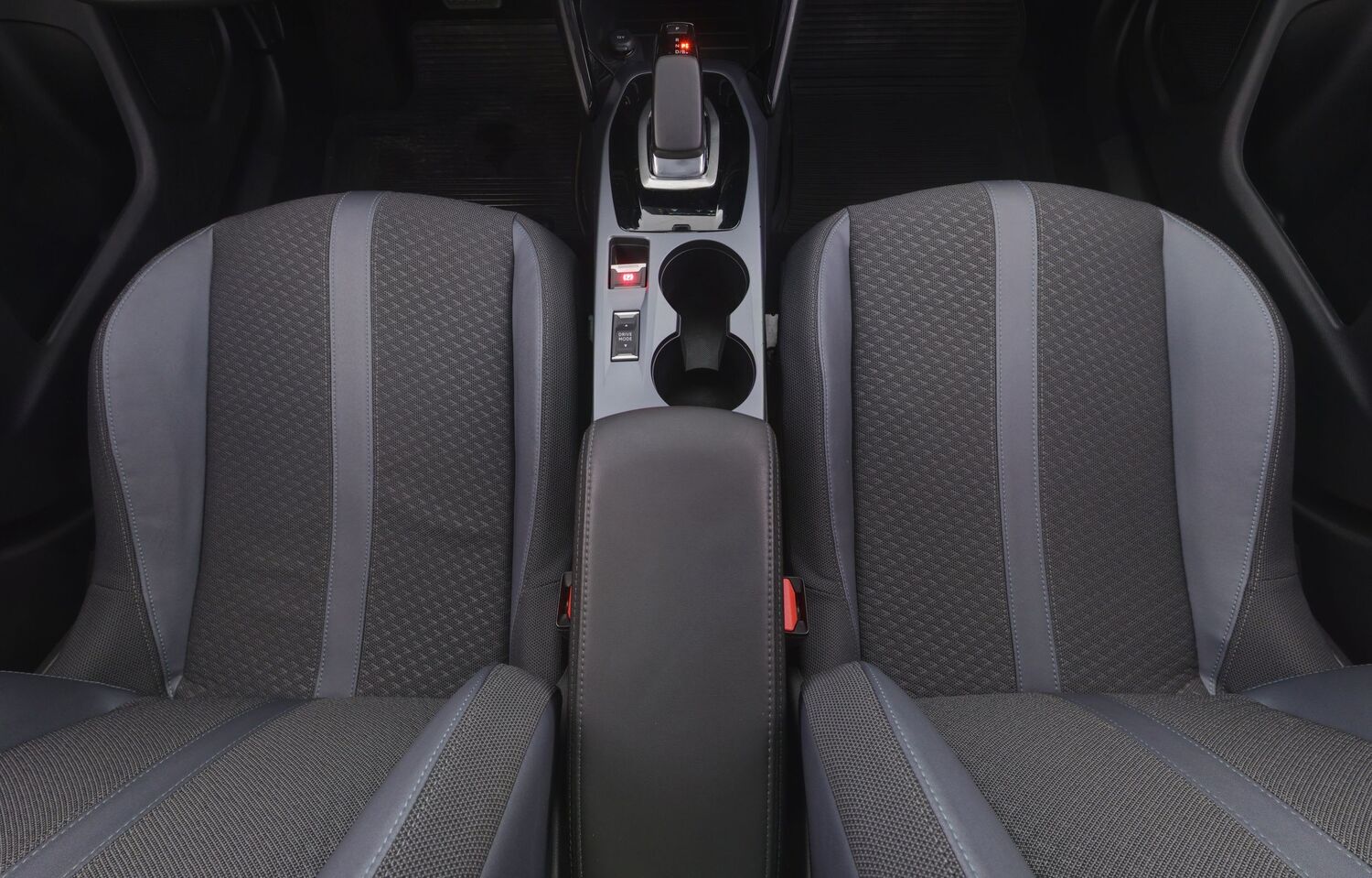 Peugeot e-2008 vaihtoauto
