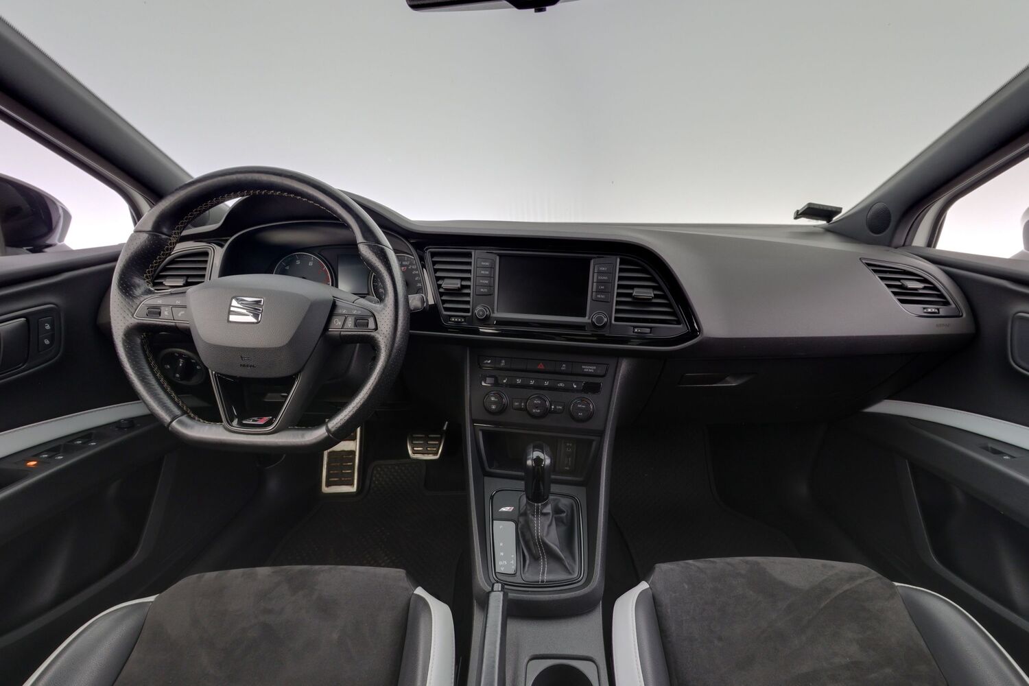 SEAT Leon ST vaihtoauto