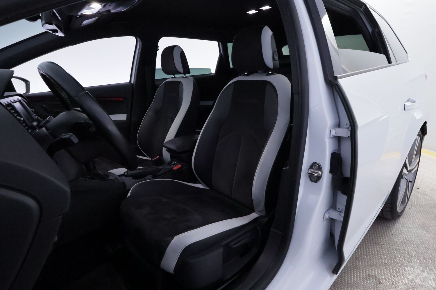 SEAT Leon ST vaihtoauto