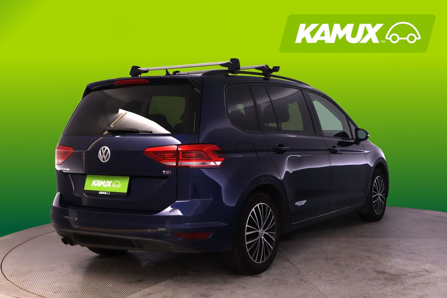 Volkswagen Touran vaihtoauto