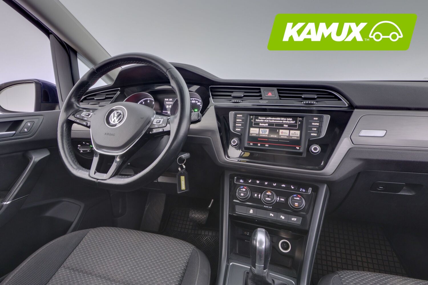 Volkswagen Touran vaihtoauto